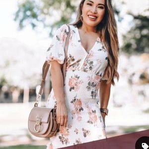 Abercrombie (L) white floral dress, top is lined and body is fitted. Never worn.